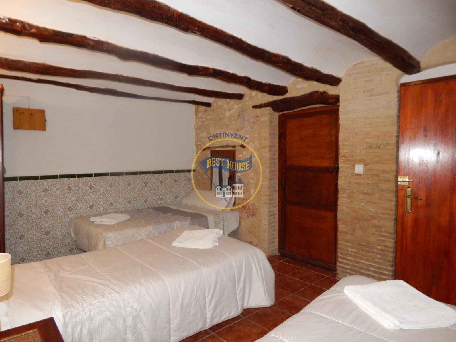 9 soverom Hus til salgs i Palomar med svømmebasseng - € 270 000 (Ref: 8117909)