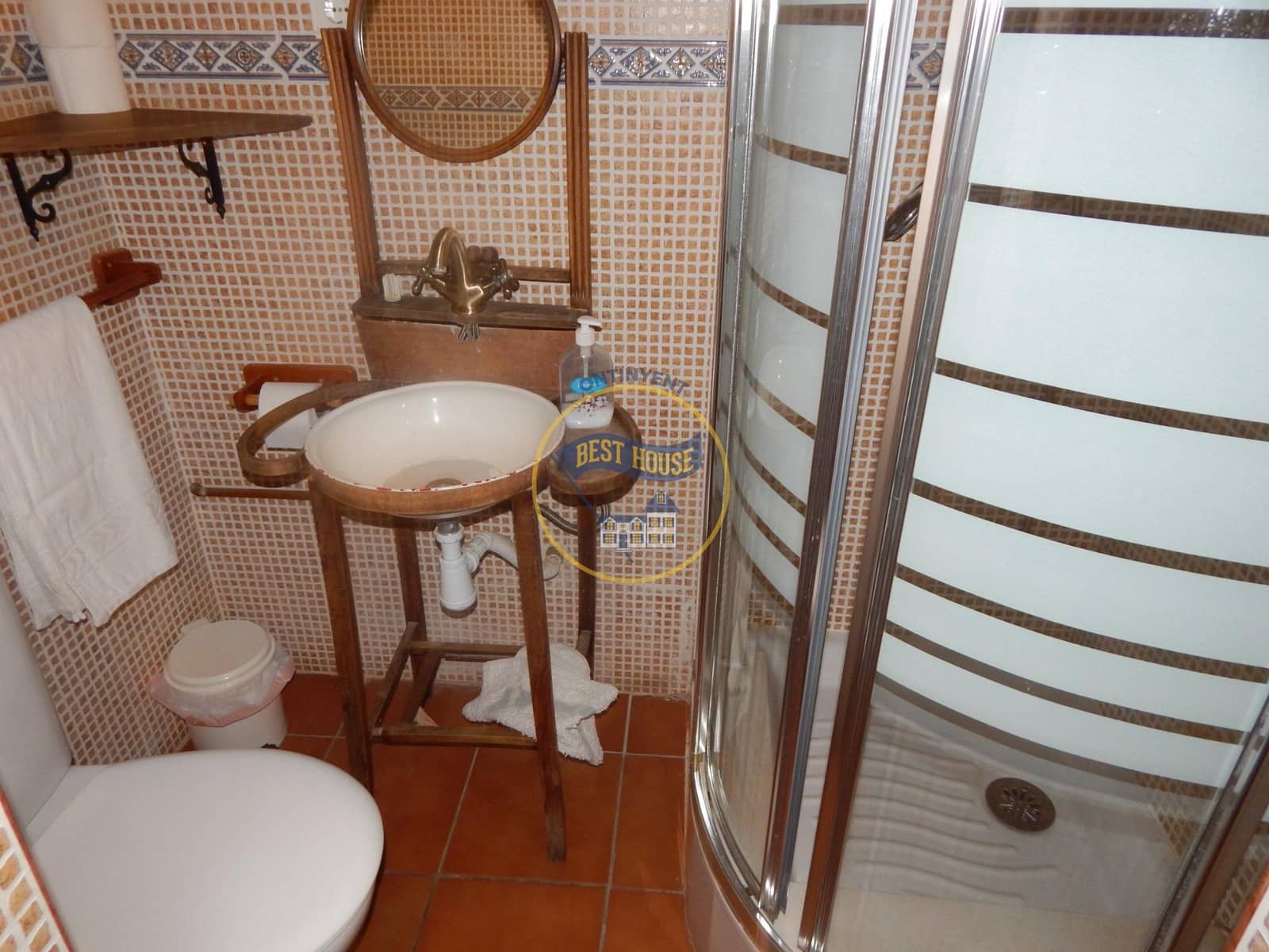 9 soverom Hus til salgs i Palomar med svømmebasseng - € 270 000 (Ref: 8117909)