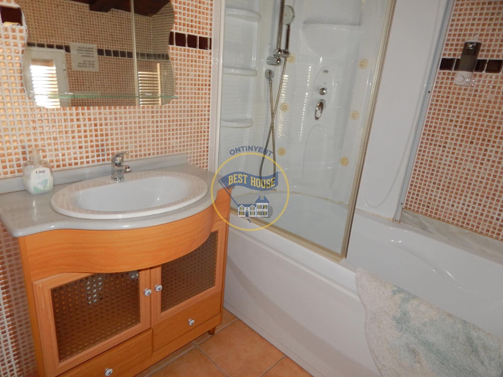 9 soverom Hus til salgs i Palomar med svømmebasseng - € 270 000 (Ref: 8117909)