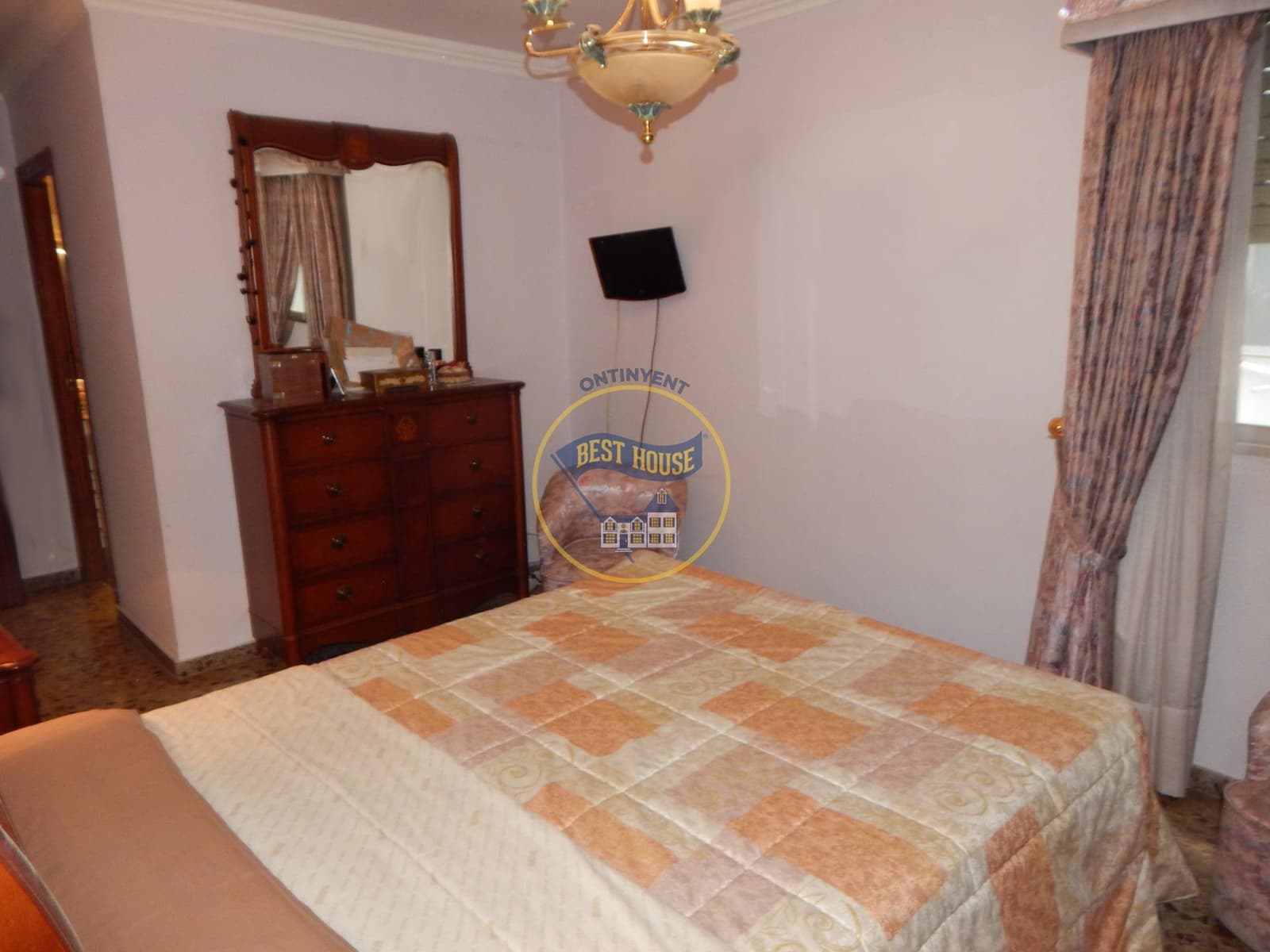 4 soveværelse Lejlighed til salg i Ontinyent med garage - € 170.000 (Ref: 8117911)