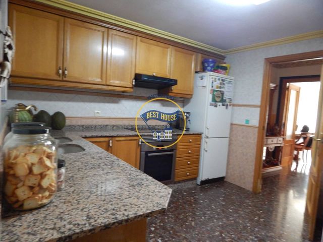 3 sovrum Lägenhet till salu i Ontinyent med garage - 250 000 € (Ref: 8117921)