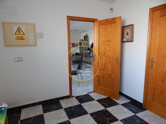 Business for sale in Bocairent - € 205,000 (Ref: 8117922)