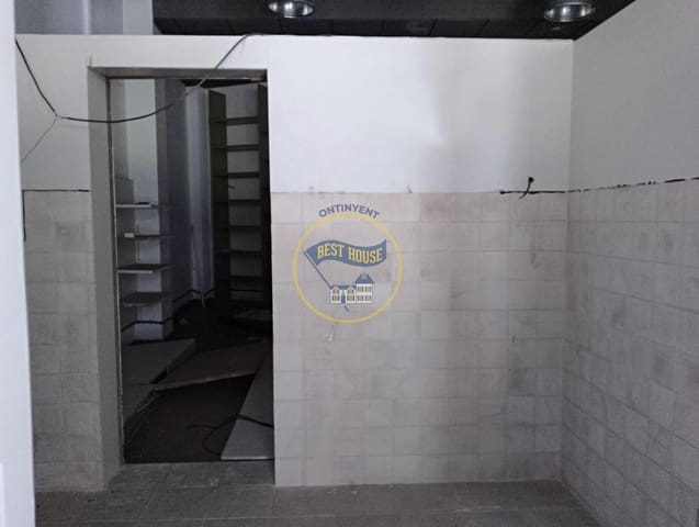 Kommersiell att hyra i Ontinyent - 350 € (Ref: 8117925)