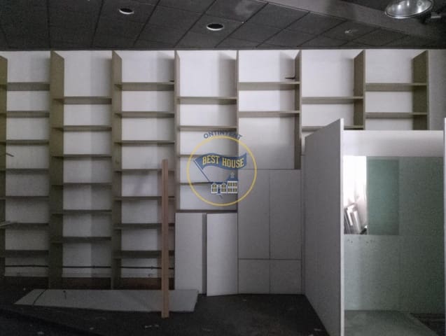 Kommersiell att hyra i Ontinyent - 350 € (Ref: 8117925)