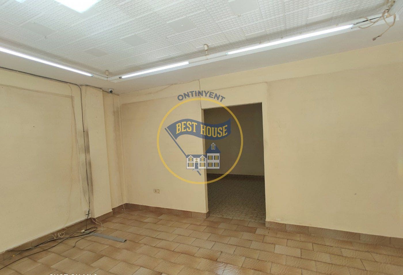 Commerciale da affittare in Ontinyent - 450 € (Rif: 8117938)