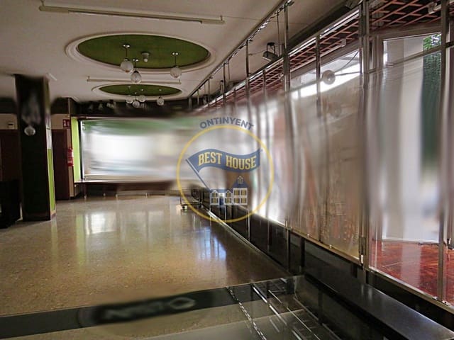 Commercial for sale in Ontinyent - € 110,000 (Ref: 8117950)