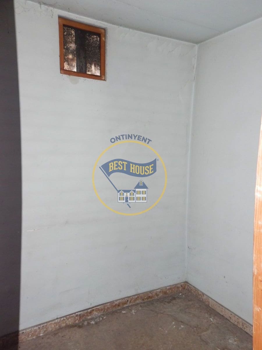 Commercial for sale in Ontinyent - € 150,000 (Ref: 8117953)