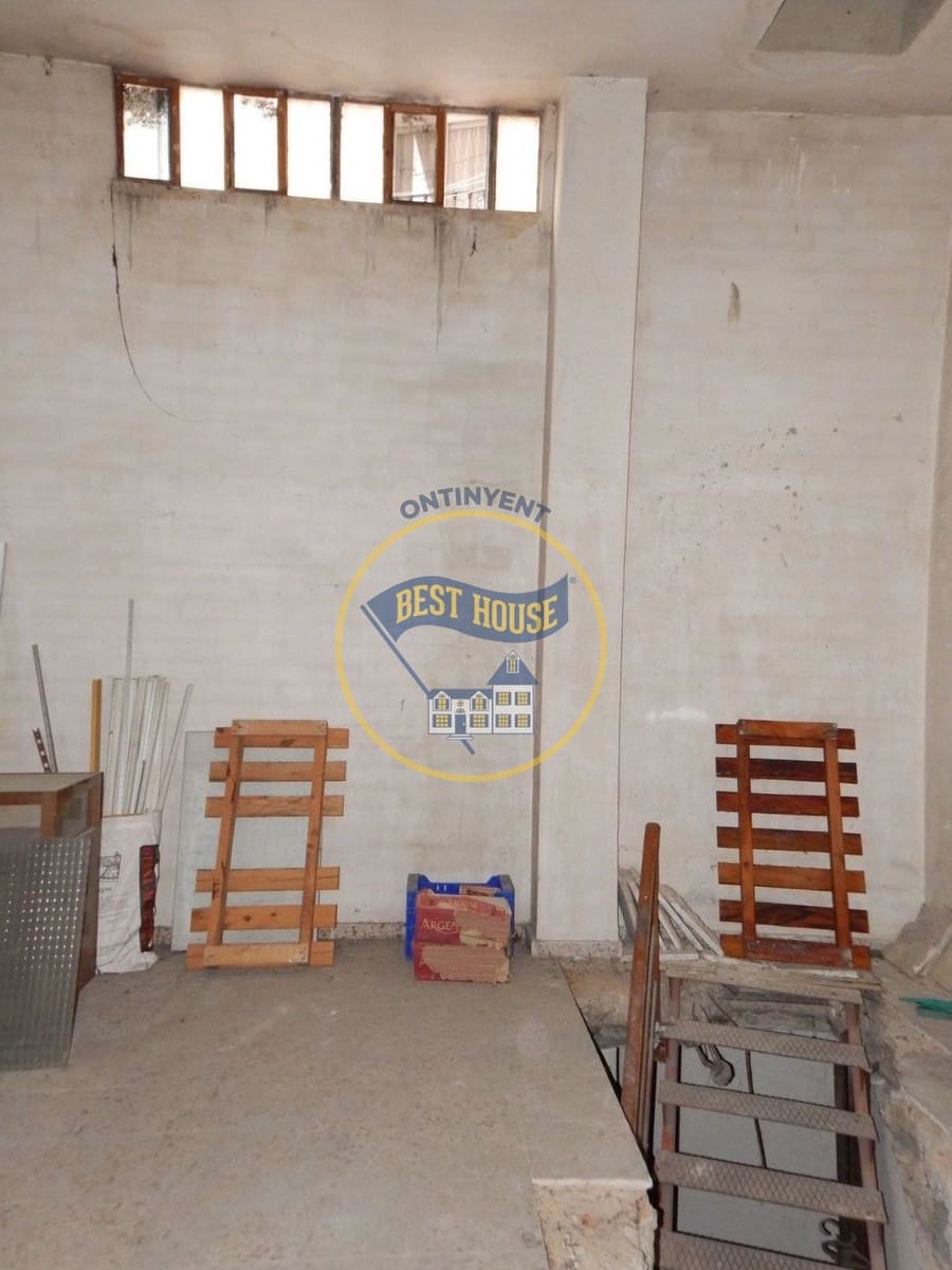 Commercial for sale in Ontinyent - € 150,000 (Ref: 8117953)