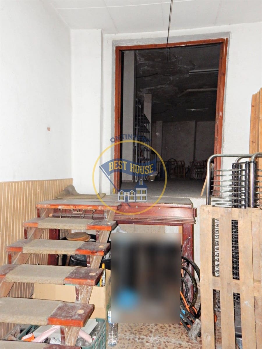 Commercial for sale in Ontinyent - € 150,000 (Ref: 8117953)