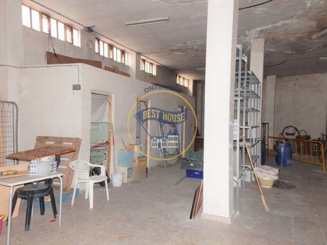 Commercial for sale in Ontinyent - € 150,000 (Ref: 8117953)