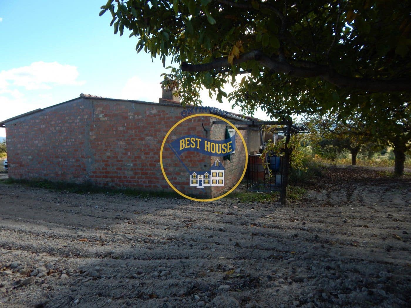 Grunde uden byggetilladelser til salg i Ontinyent - € 75.000 (Ref: 8117964)