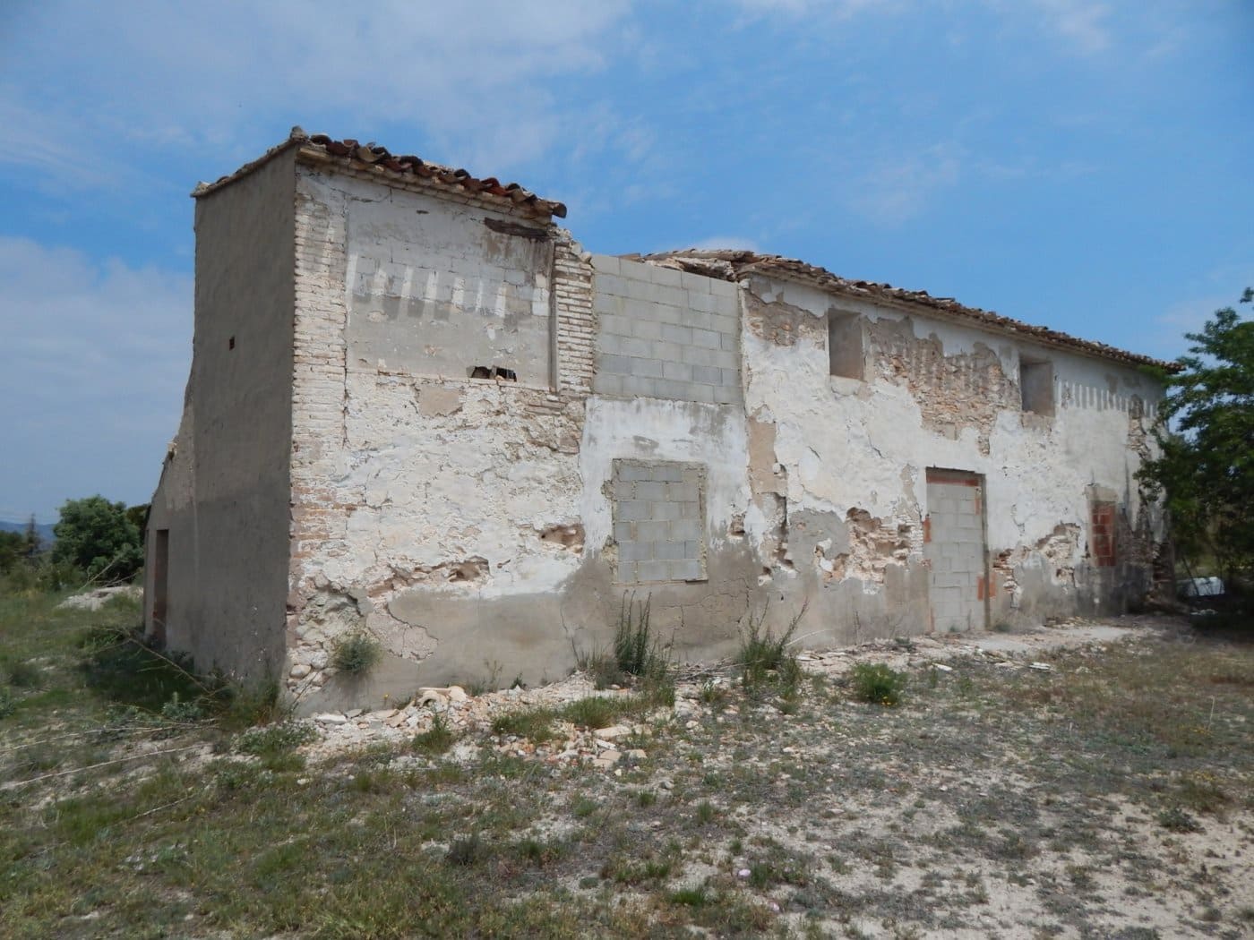 Ubebygd land til salgs i Ontinyent - € 50 000 (Ref: 8117967)