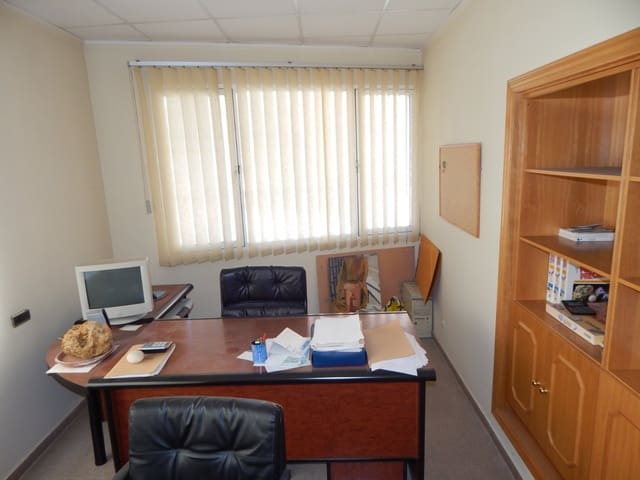 Commerciale in vendita in Ontinyent - 70.000 € (Rif: 8117968)