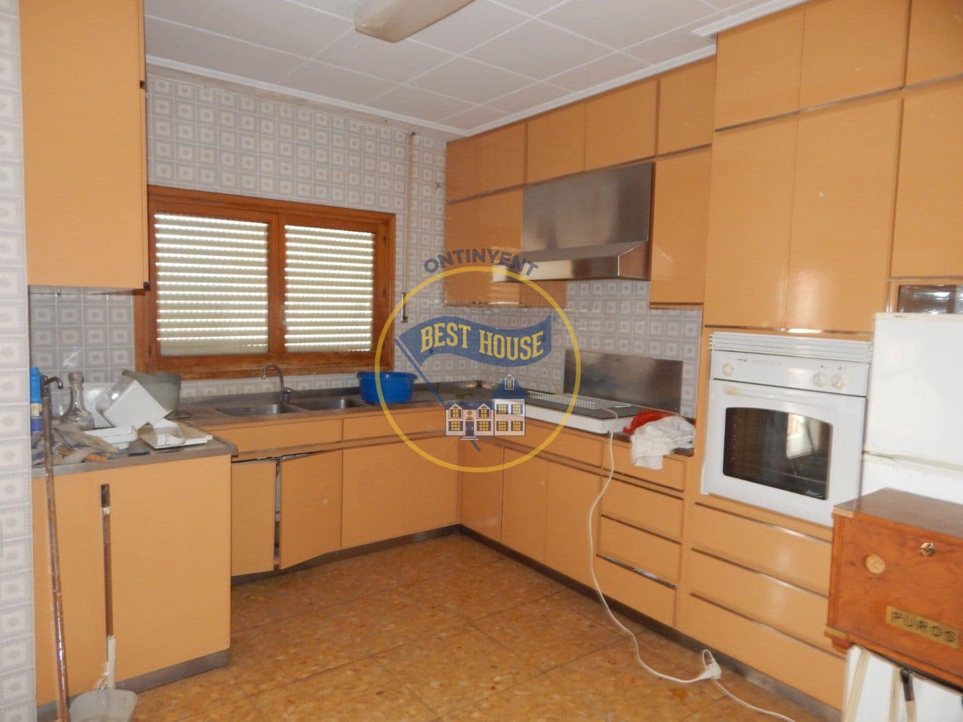 5 slaapkamer Flat te koop in L'Olleria - € 125.000 (Ref: 8117988)