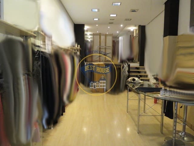 Comercial para venda em Ontinyent - 80 000 € (Ref: 8118000)