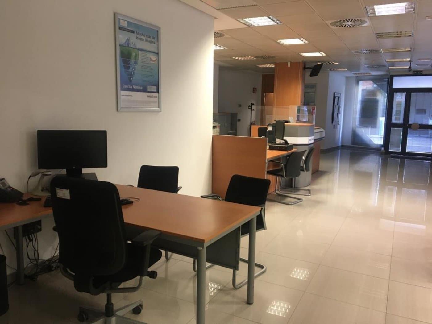 Commercial for rent in Ontinyent - € 1,200 (Ref: 8118003)