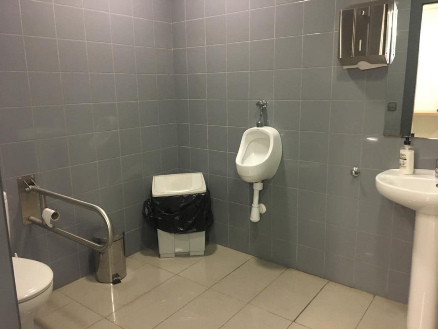 Commercial for rent in Ontinyent - € 1,200 (Ref: 8118003)