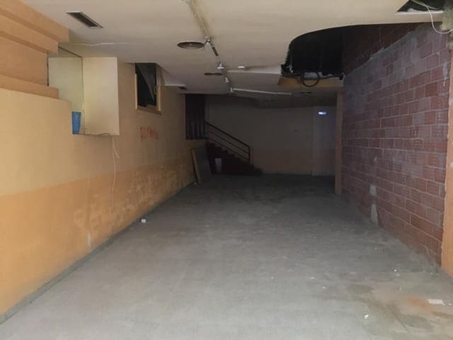 Commercial for rent in Ontinyent - € 1,200 (Ref: 8118003)