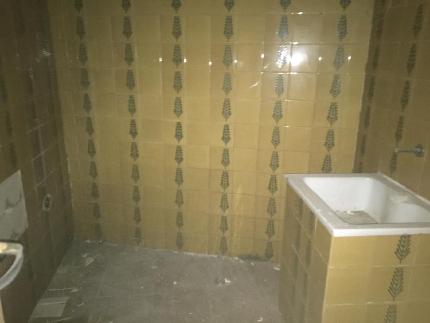Commercial for rent in Ontinyent - € 1,200 (Ref: 8118003)