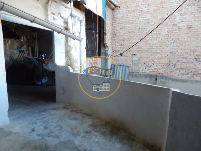 Kaupallinen myytävänä paikassa Ontinyent - 300 000 € (Ref: 8118015)