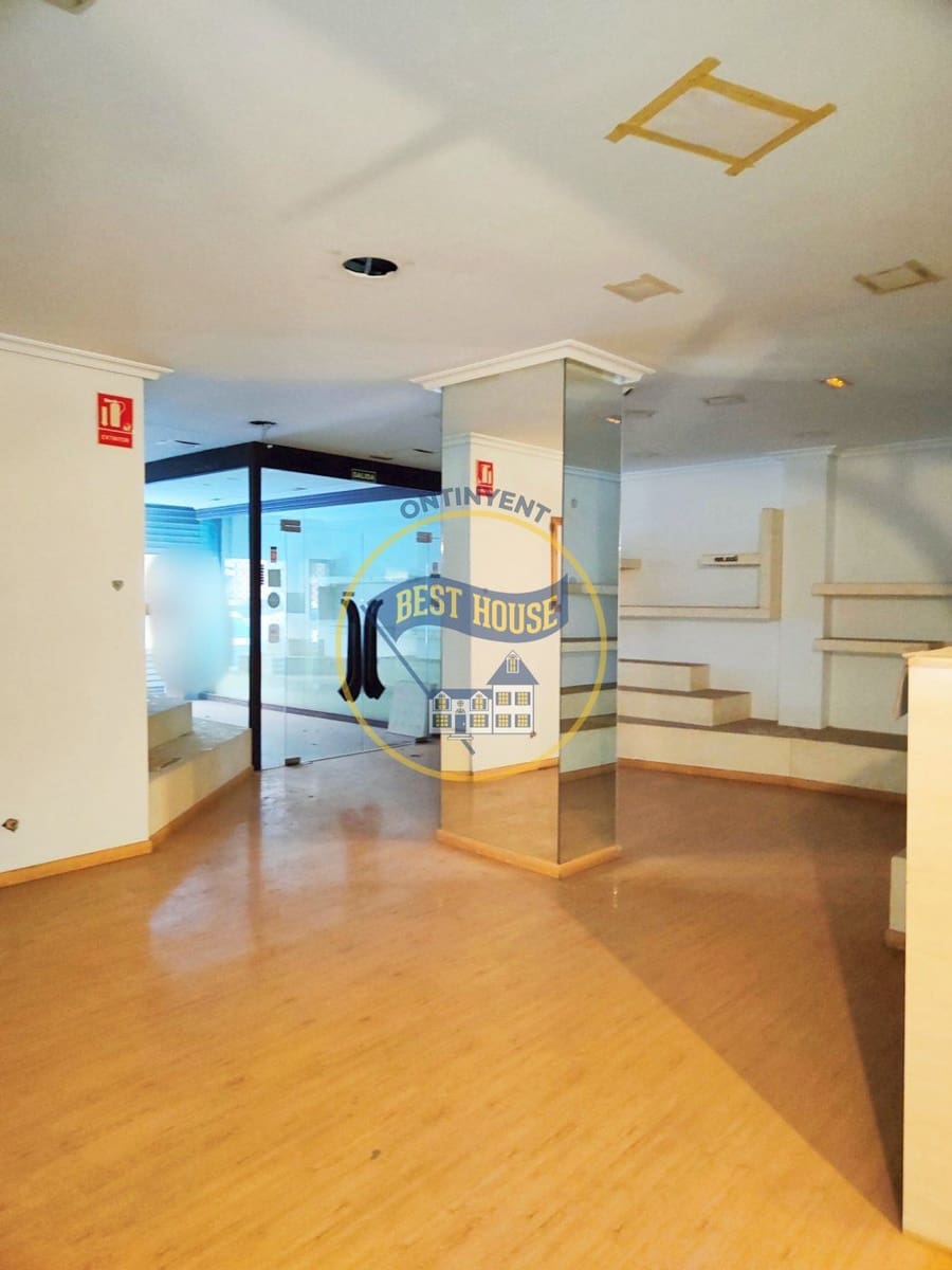 Commercial for rent in Ontinyent - € 1,100 (Ref: 8118017)