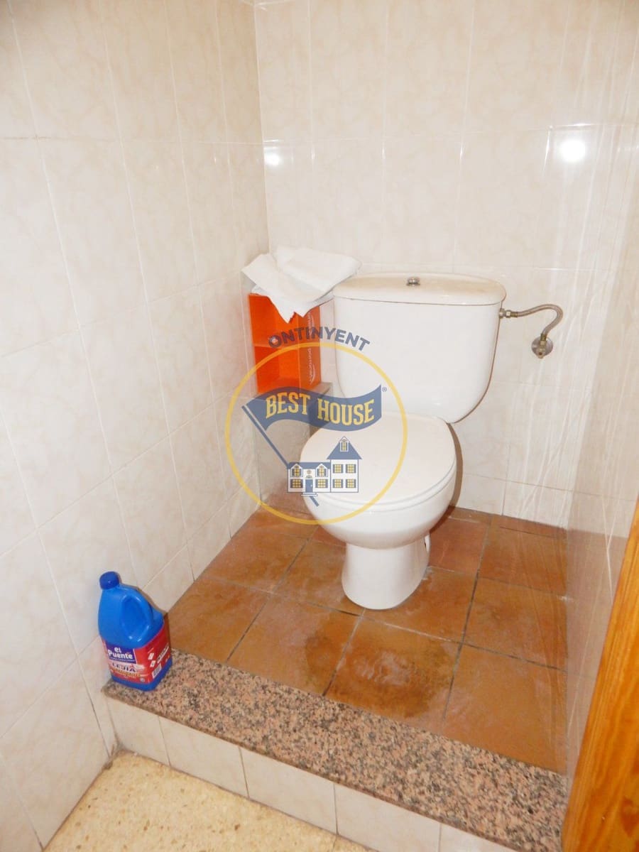 Commercial for rent in Ontinyent - € 1,100 (Ref: 8118017)