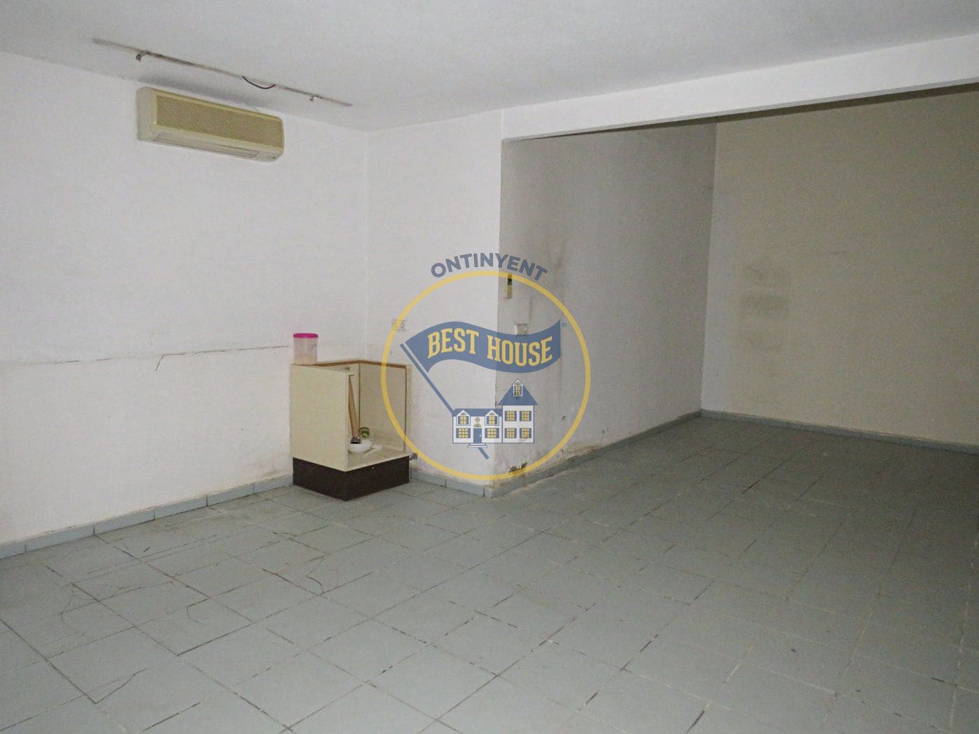 Commercial for rent in Ontinyent - € 450 (Ref: 8118038)