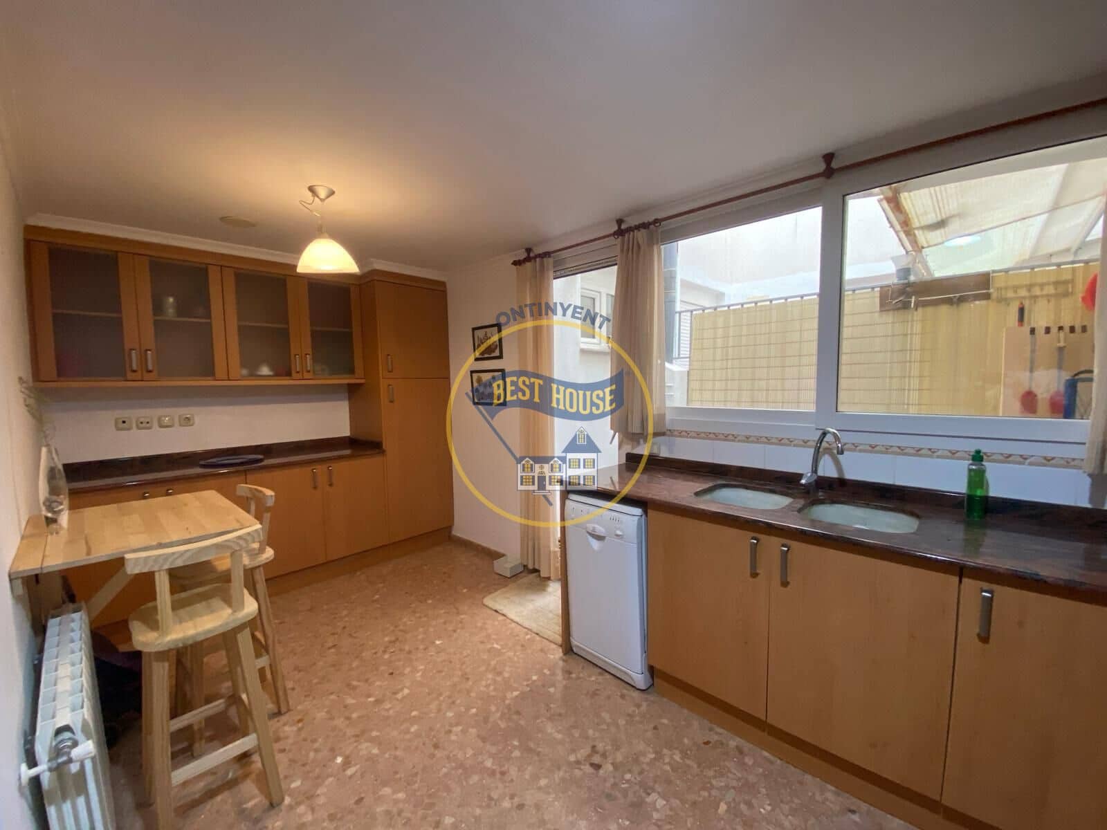 3 soveværelse Lejlighed til salg i Ontinyent med garage - € 195.000 (Ref: 8146311)