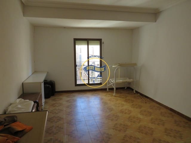 4 bedroom Townhouse for sale in Cocentaina - € 68,000 (Ref: 8146312)