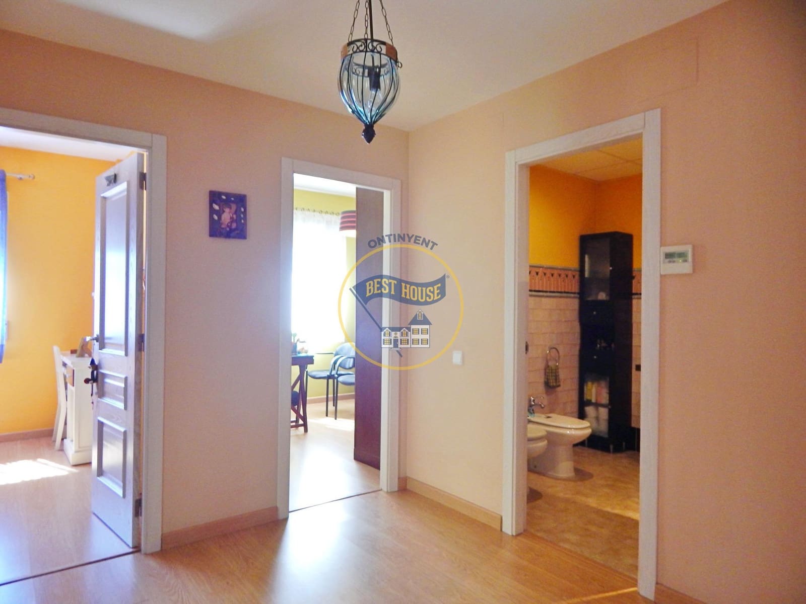 4 chambre Villa/Maison à vendre à Bufali avec garage - 300 000 € (Ref: 8161994)