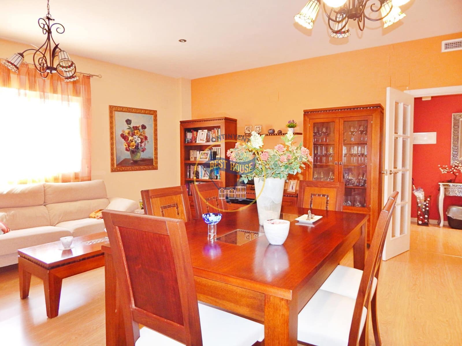 4 chambre Villa/Maison à vendre à Bufali avec garage - 300 000 € (Ref: 8161994)