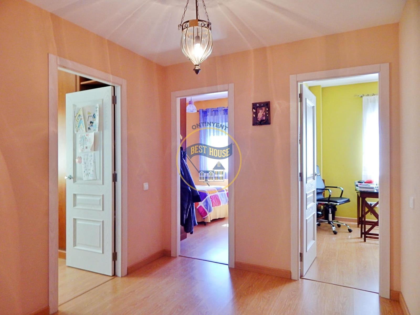 4 chambre Villa/Maison à vendre à Bufali avec garage - 300 000 € (Ref: 8161994)