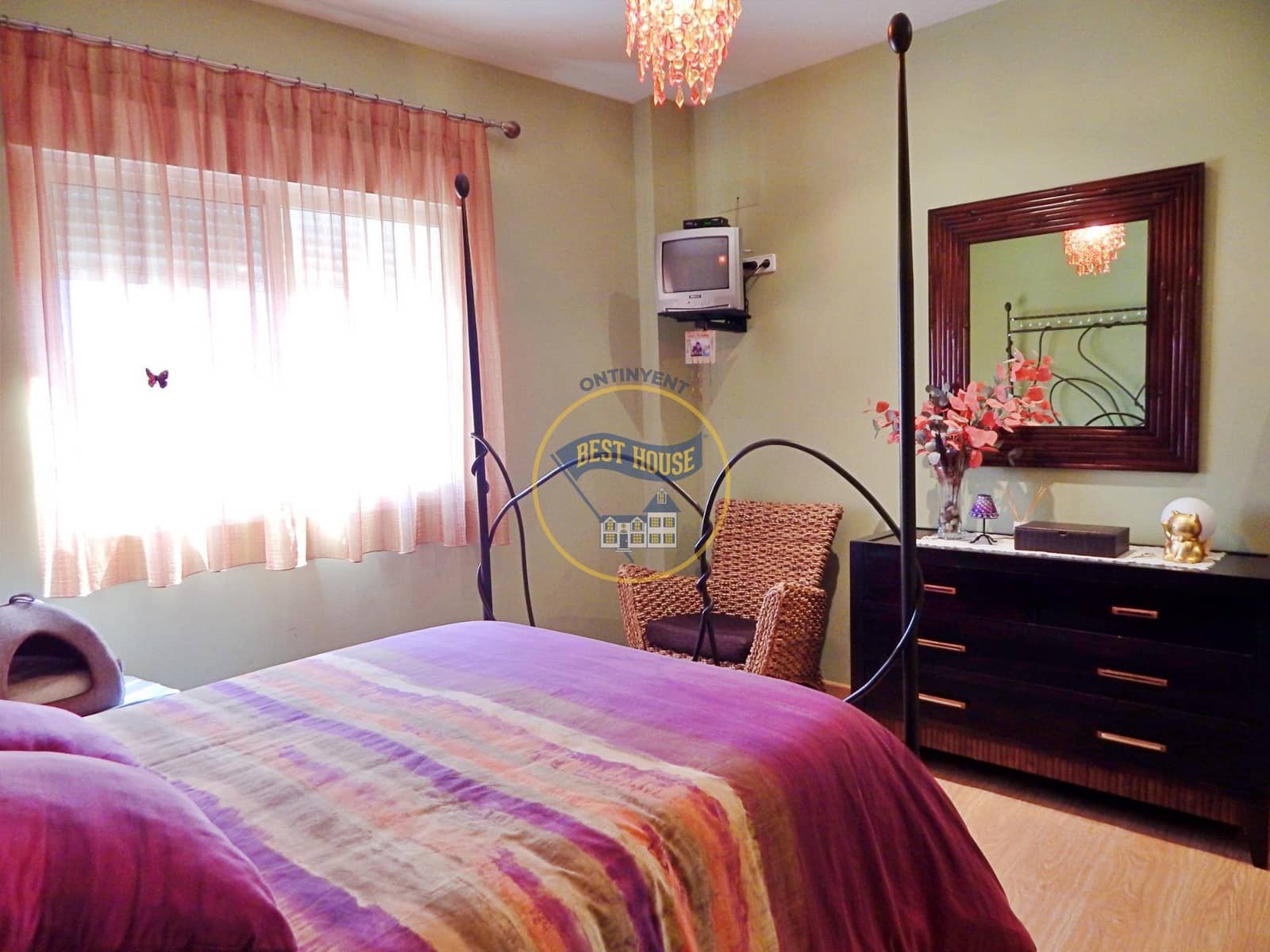 4 chambre Villa/Maison à vendre à Bufali avec garage - 300 000 € (Ref: 8161994)