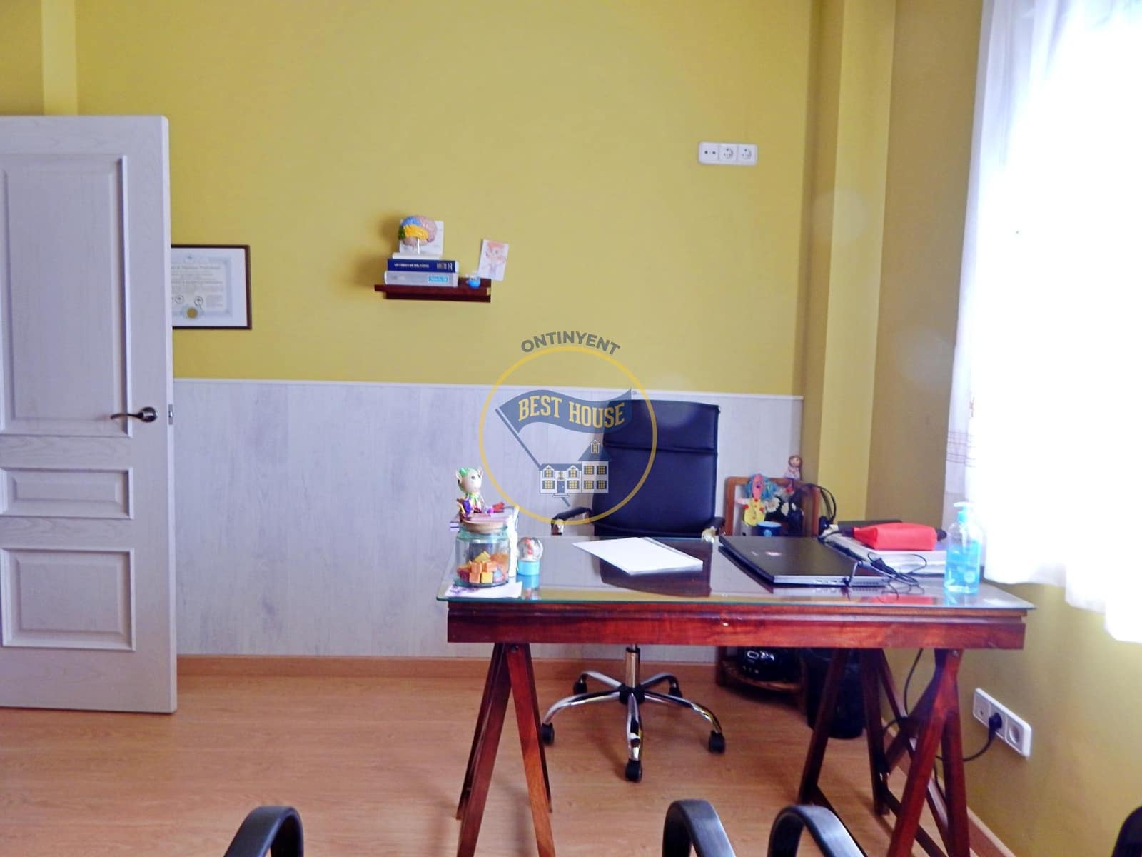 4 chambre Villa/Maison à vendre à Bufali avec garage - 300 000 € (Ref: 8161994)