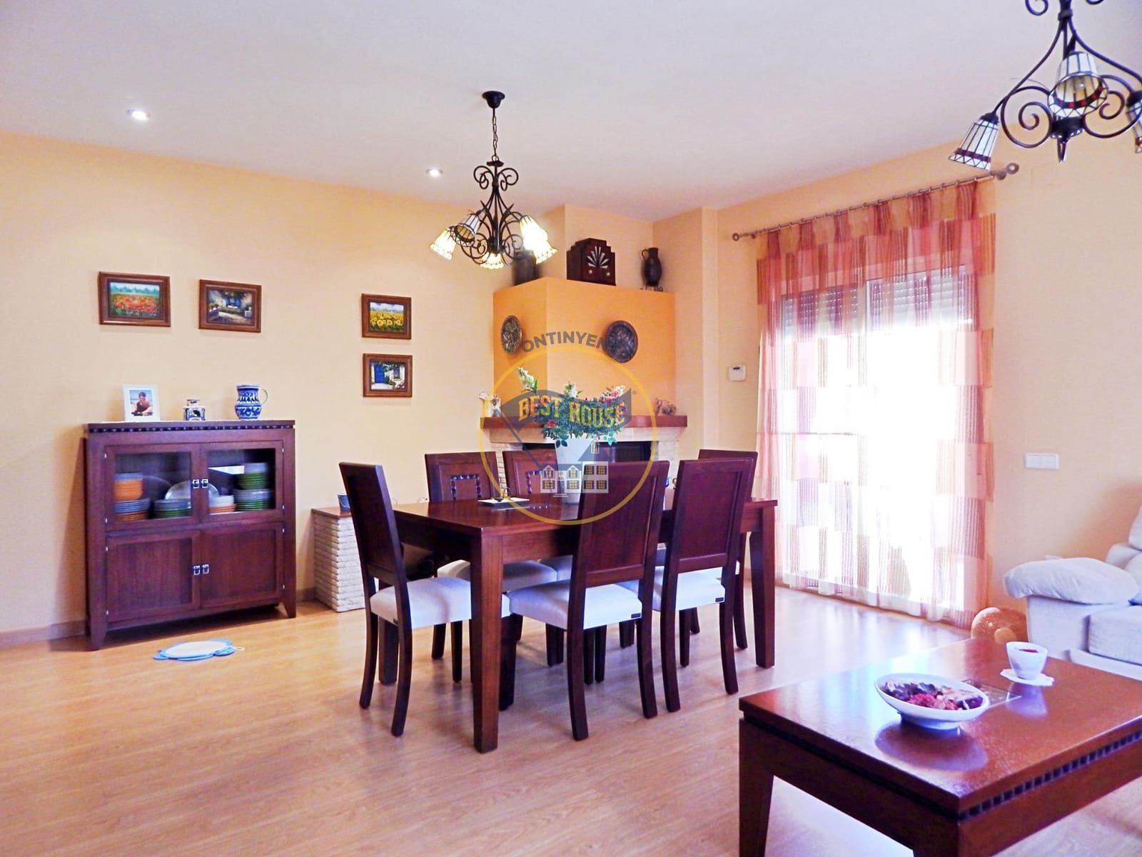 4 chambre Villa/Maison à vendre à Bufali avec garage - 300 000 € (Ref: 8161994)