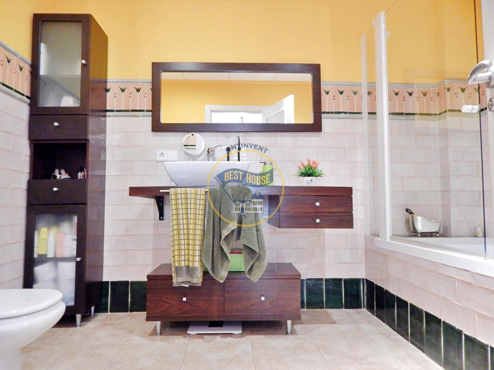 4 chambre Villa/Maison à vendre à Bufali avec garage - 300 000 € (Ref: 8161994)