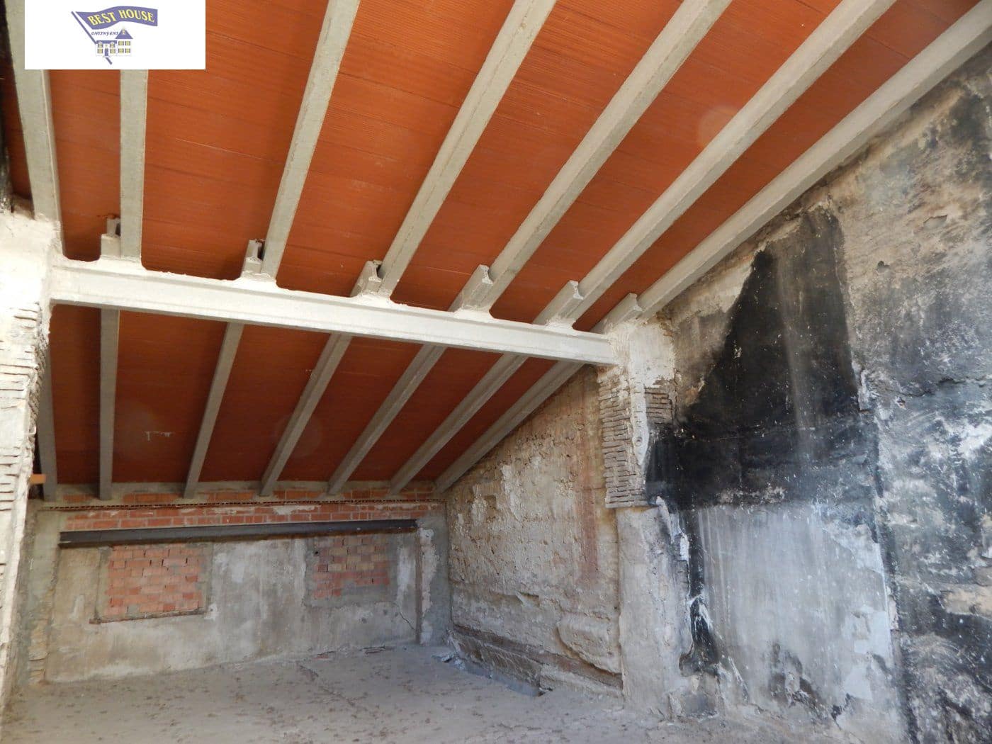 Townhouse for sale in Ontinyent - € 120,000 (Ref: 8174745)