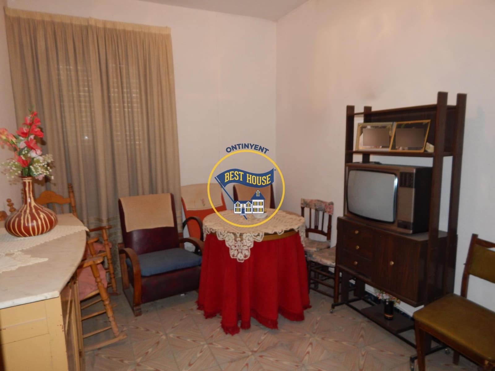 6 bedroom Villa for sale in Ontinyent - € 200,000 (Ref: 8300505)