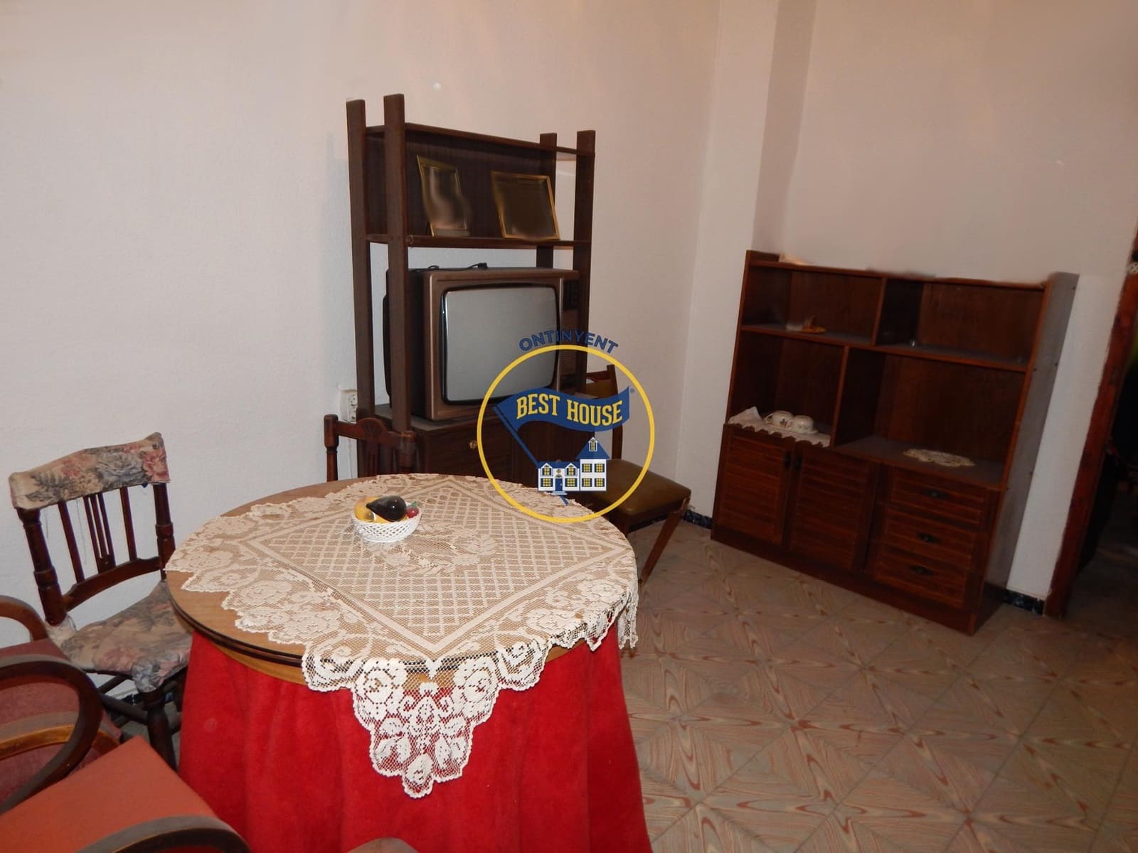 6 bedroom Villa for sale in Ontinyent - € 200,000 (Ref: 8300505)