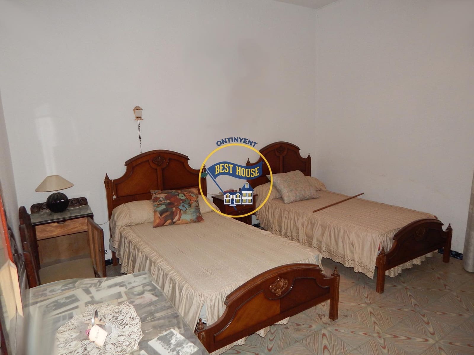 6 bedroom Villa for sale in Ontinyent - € 200,000 (Ref: 8300505)