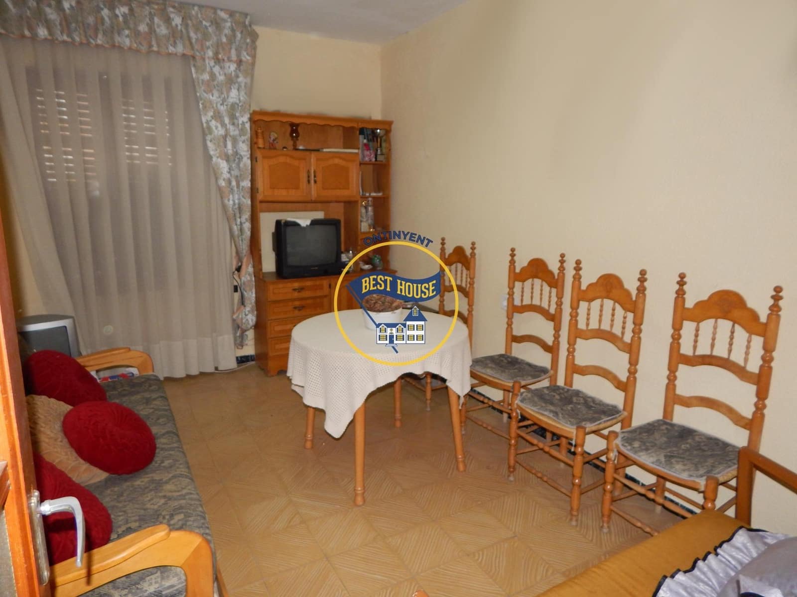 6 bedroom Villa for sale in Ontinyent - € 200,000 (Ref: 8300505)