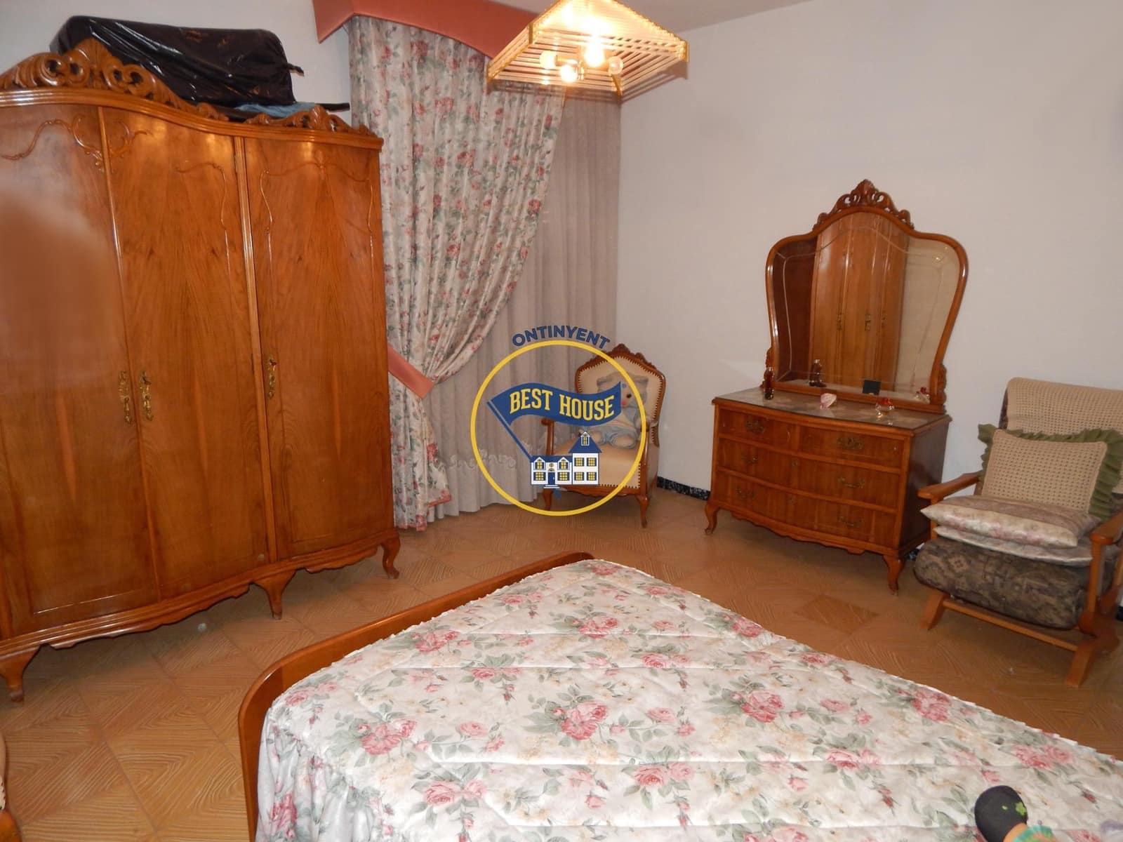 6 bedroom Villa for sale in Ontinyent - € 200,000 (Ref: 8300505)