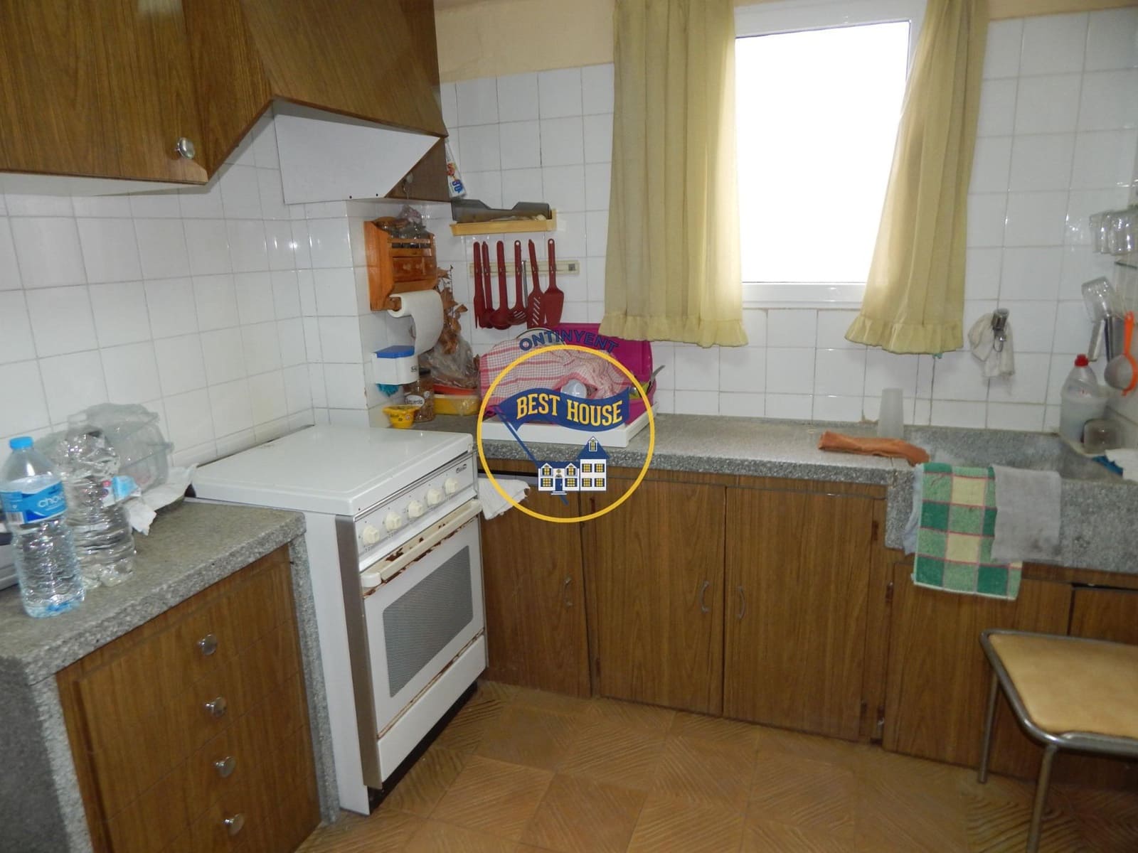 6 bedroom Villa for sale in Ontinyent - € 200,000 (Ref: 8300505)