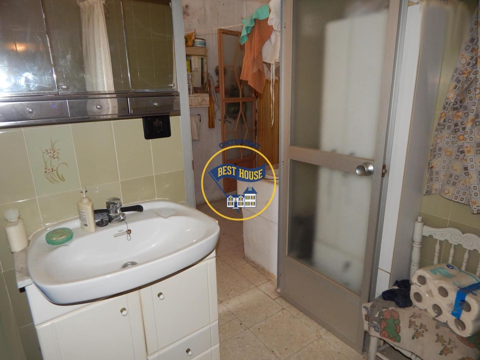 6 bedroom Villa for sale in Ontinyent - € 200,000 (Ref: 8300505)