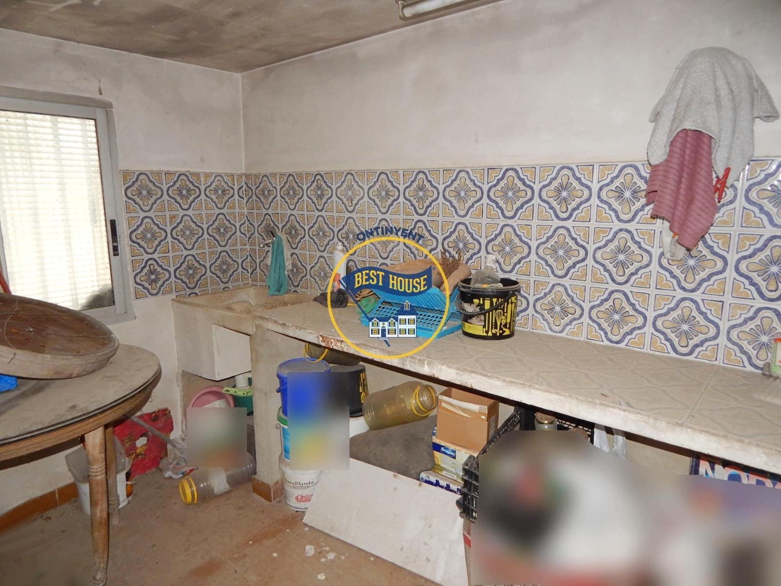 6 bedroom Villa for sale in Ontinyent - € 200,000 (Ref: 8300505)