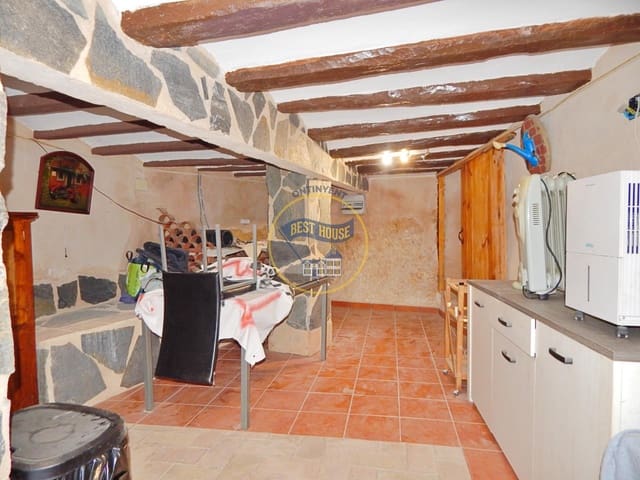 4 makuuhuone Huvila myytävänä paikassa Bocairent - 240 000 € (Ref: 8398652)