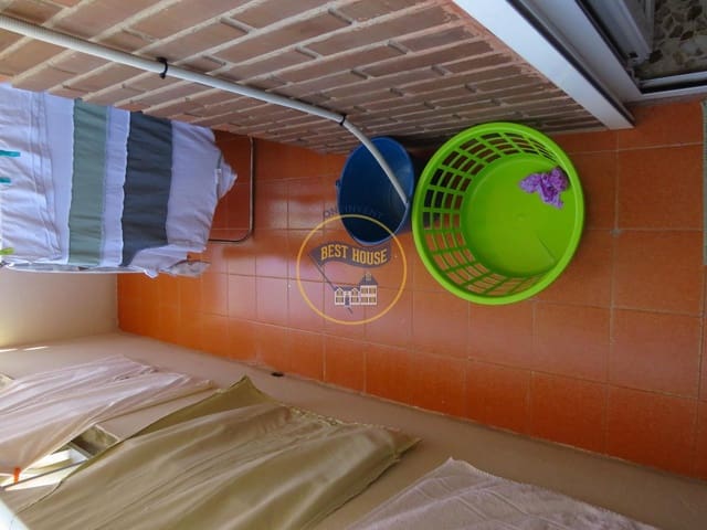 Piso de 4 habitaciones en Ontinyent en venta - 185.000 € (Ref: 8415391)