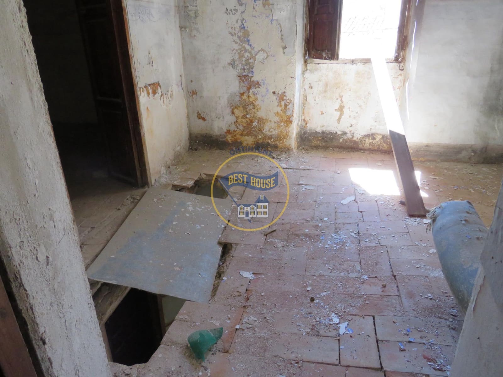 4 soveværelse Byhus til salg i Bocairent - € 16.000 (Ref: 8432532)