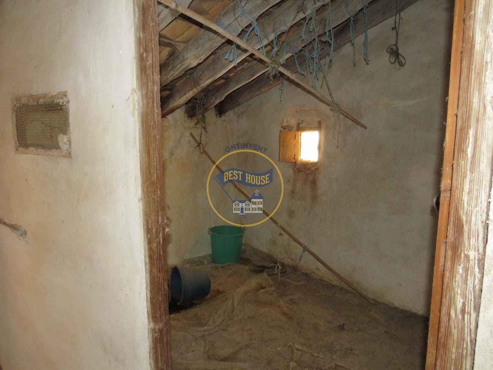 4 soveværelse Byhus til salg i Bocairent - € 16.000 (Ref: 8432532)