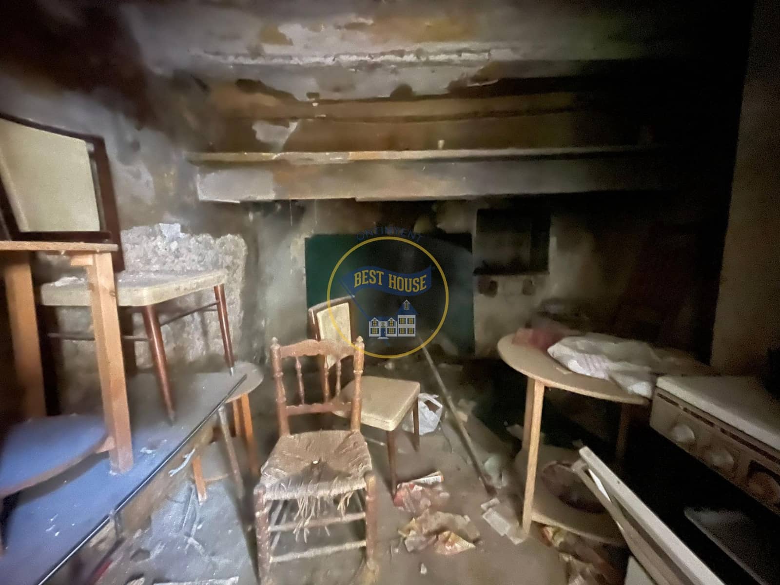 4 soveværelse Byhus til salg i Bocairent - € 16.000 (Ref: 8432532)